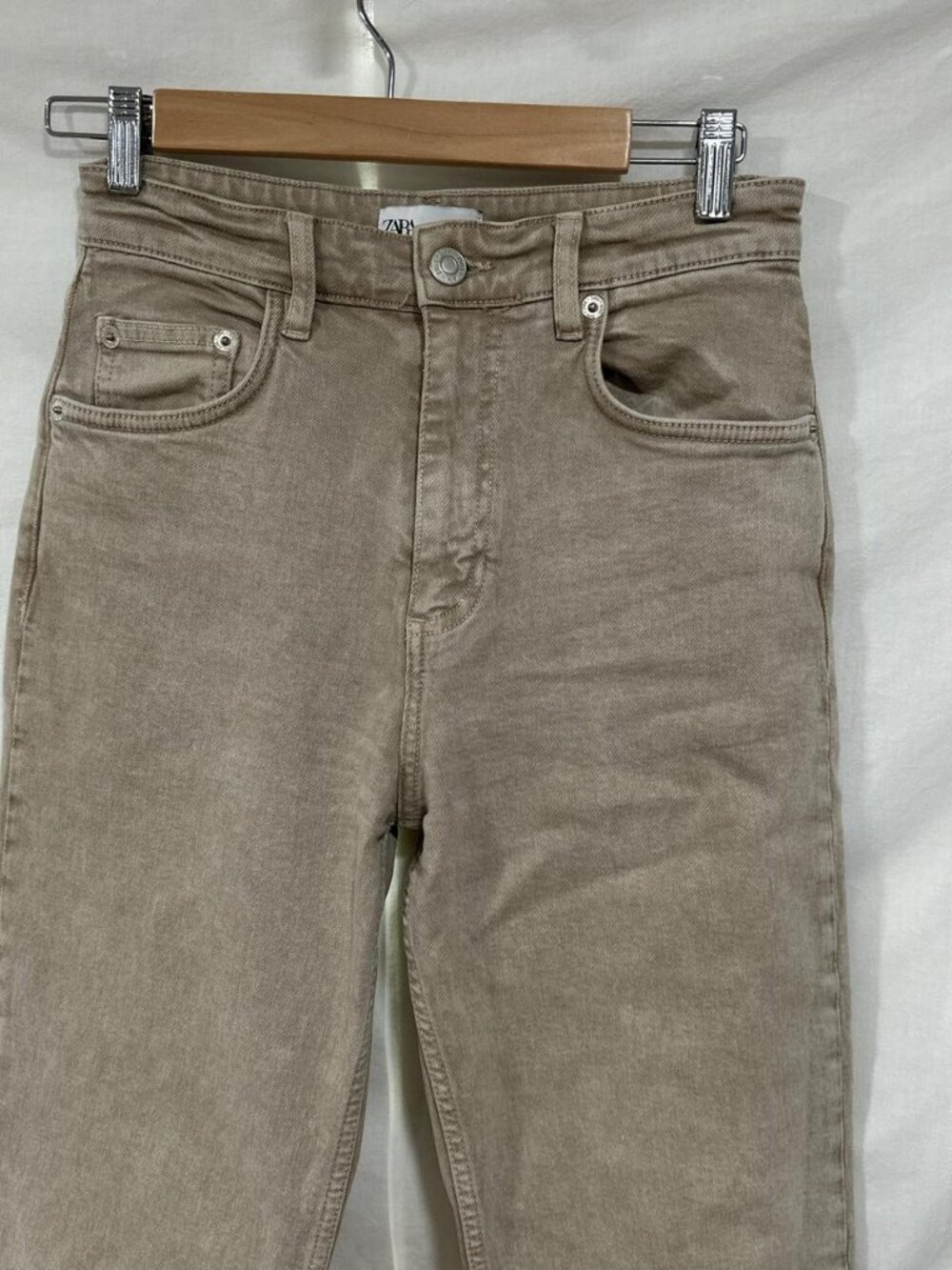 Zara Tan high-waisted straight-leg jeans
